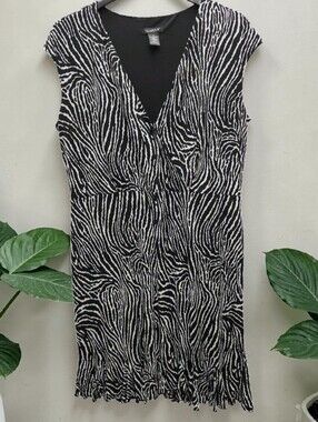 Glamour Dress Womens 16 Black White Animal Print Cap Sleeves Ruffle Hem Lined